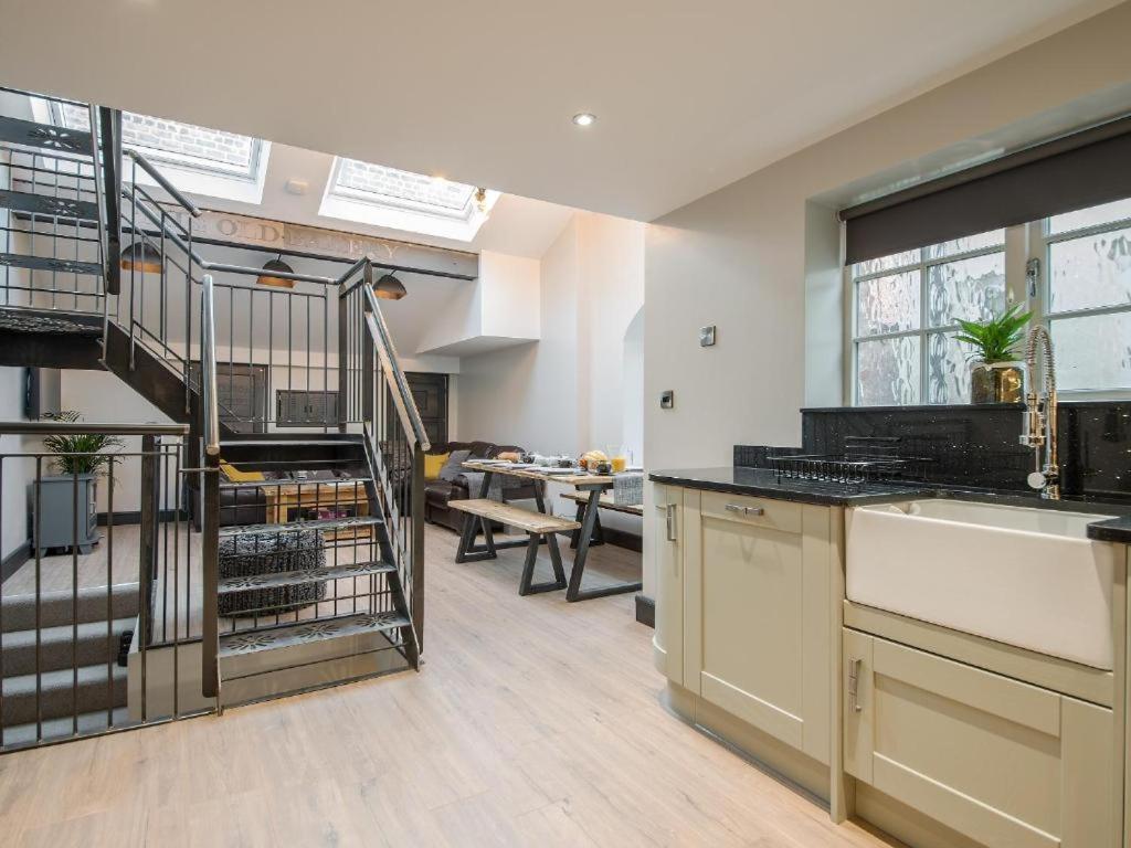 89A Church Street - Luxury One Bed Apartment With Roof Terrace Whitby Eksteriør bilde